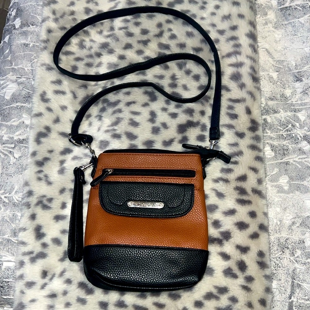 Stone Mountain USA Leather Crossbody Bag